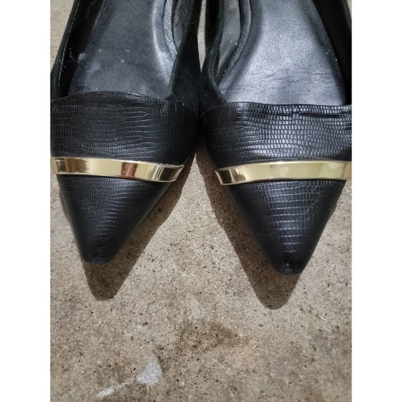 Aldo Black Pointed Flats Gold Band Accent Sz 8 - Picture 2 of 8